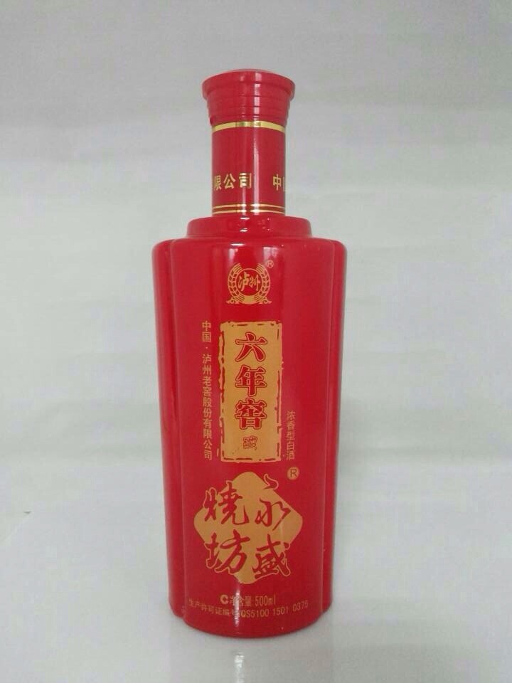 瀘州老窖六年窖池（紅瓶裝）