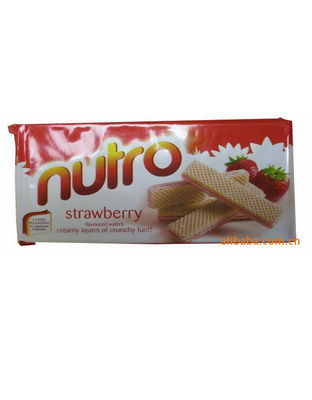 Nutro-草莓威化餅